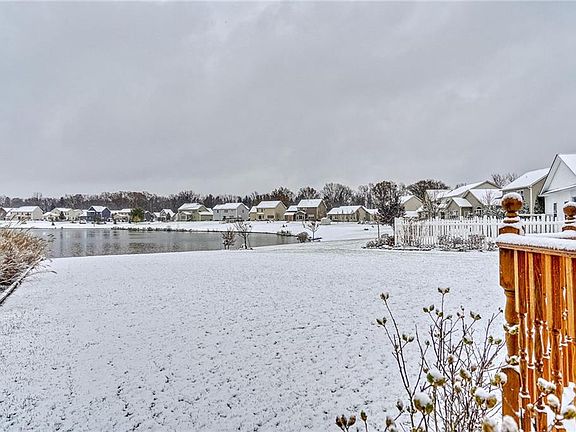 5th image of 202 York Bay Trl