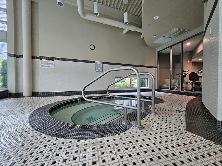 688 Abbott St #1003 — Photo 24