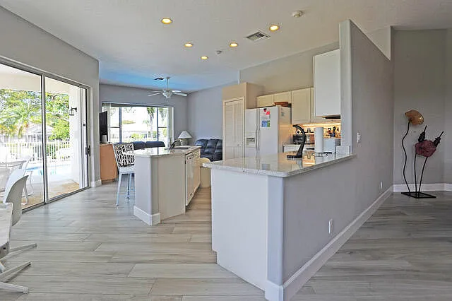 714 Pinehurst Way — Photo 5