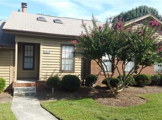 3005 S Holden Rd APT B, Greensboro, NC 27407