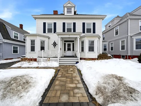 15 Grosvenor Park, Lynn, MA 01902