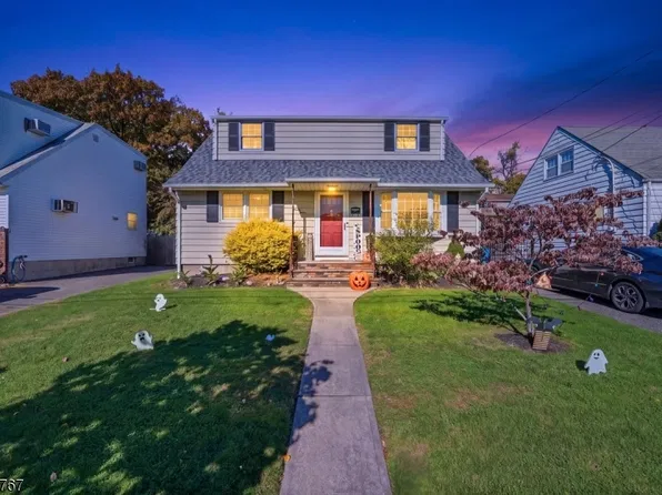 33 Hillside Dr, Totowa Boro, NJ 07512