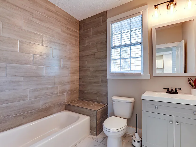 2301 Alaska St — Photo 13