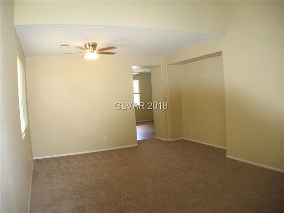 4th image of 10398 Catclaw Ct