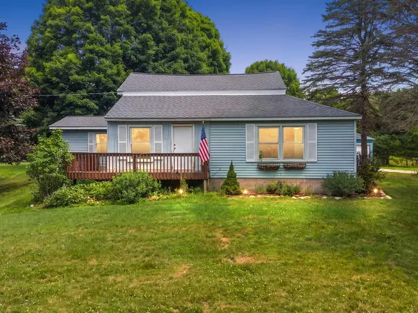 149 Hunters Creek Rd, Metamora, MI 48455