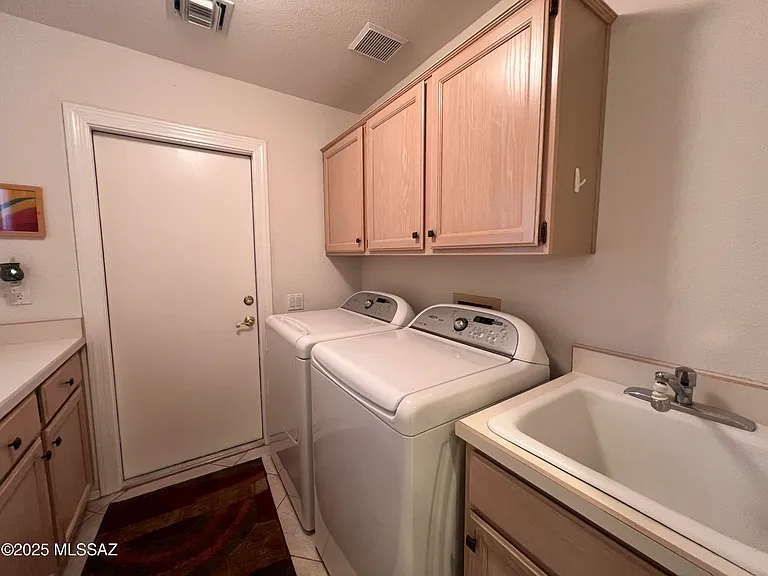 1851 E Lone Rider Way — Photo 25