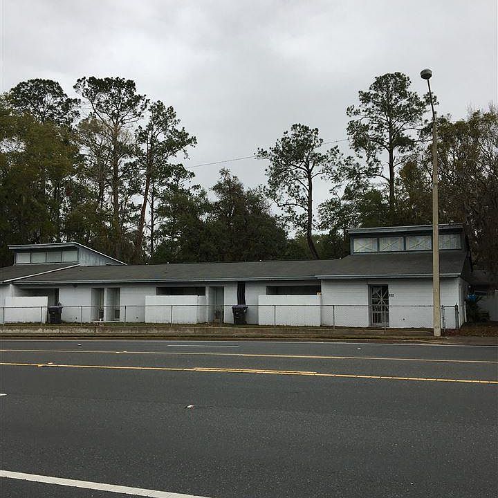1st image of 822 NW 39th Ave