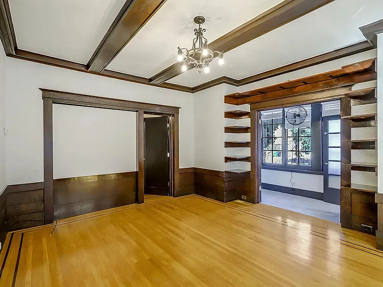 27 Westall Ave — Photo 9