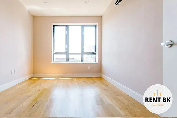 Rented by RENTBK LLC | media 4