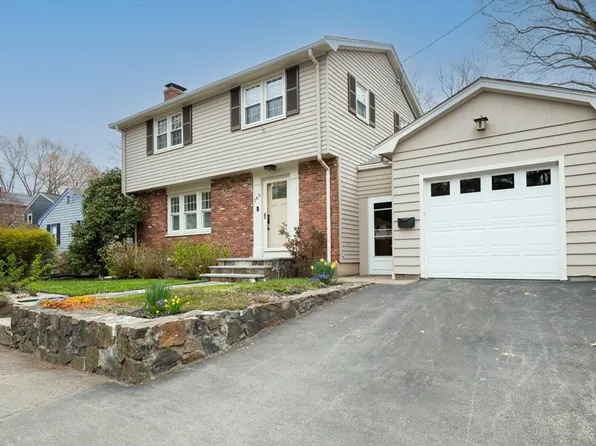 189 W Shore Dr, Marblehead, MA 01945