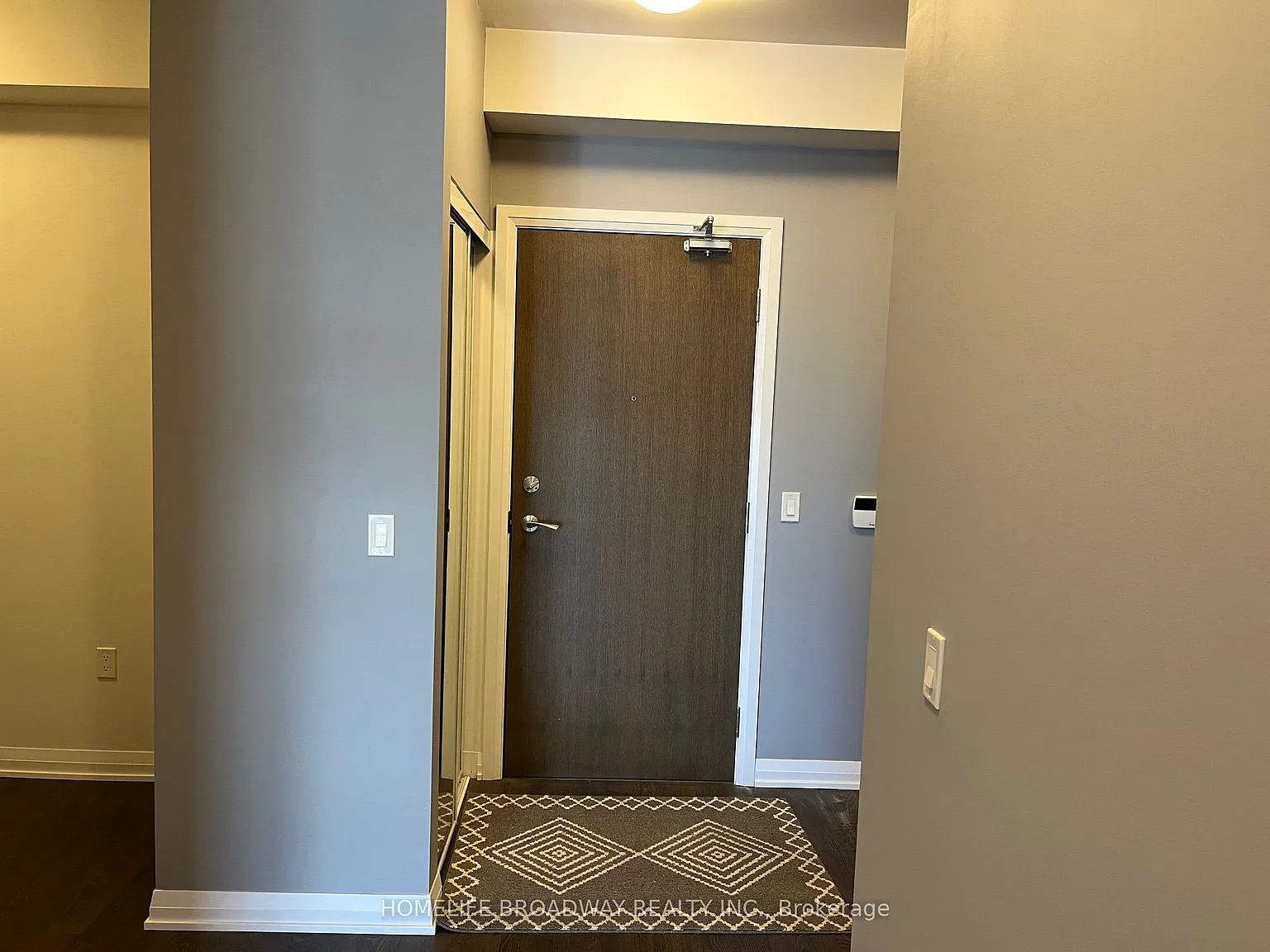 3 bed, $2,350 — Photo 2
