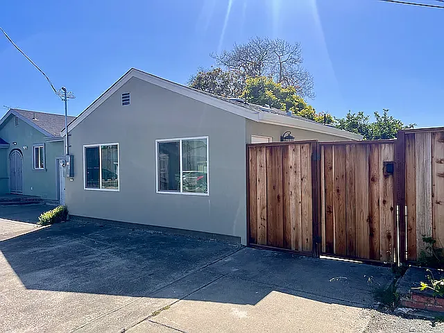 1 bed, 490 sqft, $2,100 — Photo 3