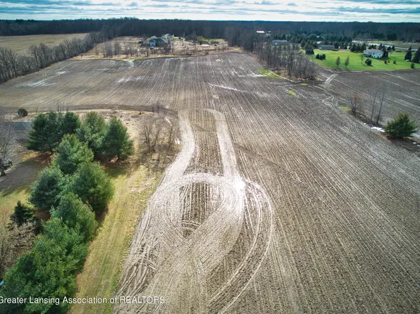 5182 E Kinsel Hwy, Charlotte, MI 48813