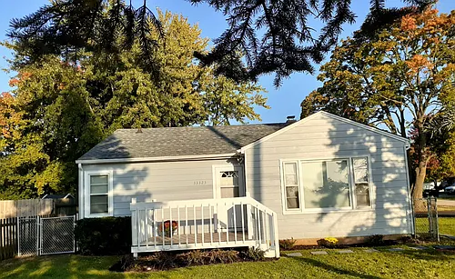 33323 N US Highway 45 Photo 1