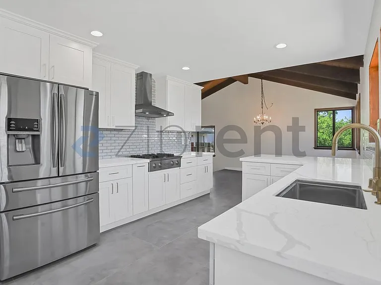 1196 Robinson Ct — Photo 11