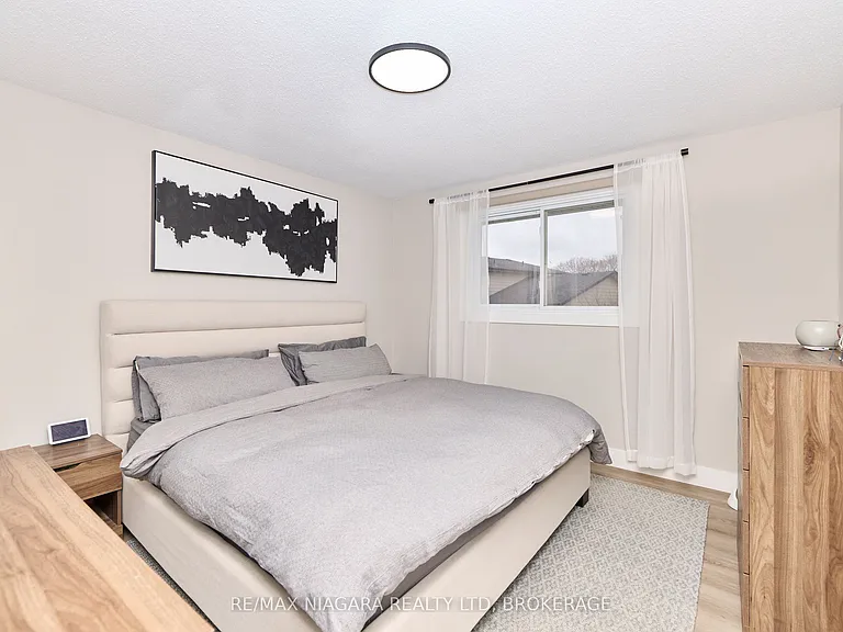 310 Main St — Photo 11