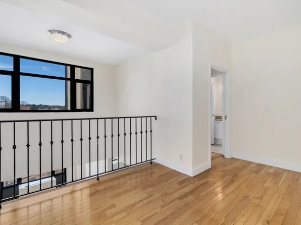 3536 Cambridge Avenue image 12 of 16