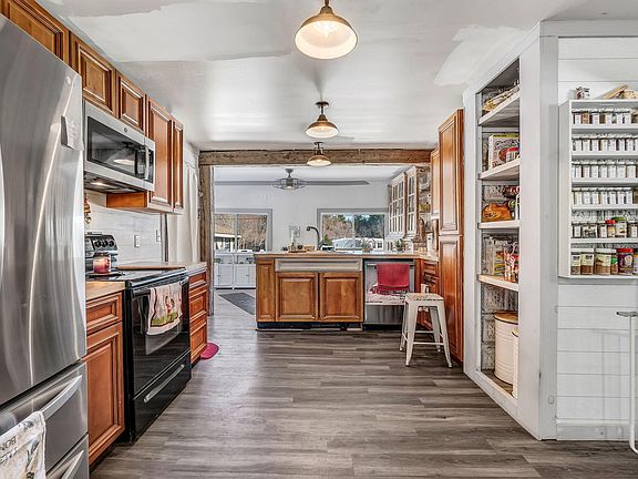 4th image of 146 Shiloh Road