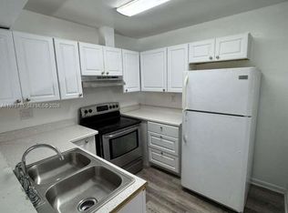 (Undisclosed Address), West Palm Beach, FL 33404