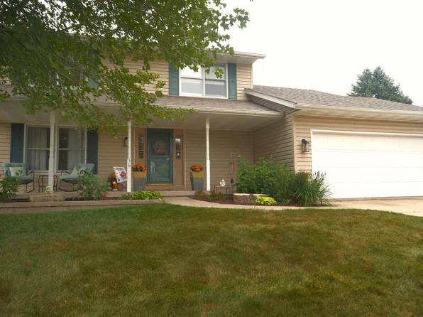 36 Lilac Ct, Geneseo, IL 61254