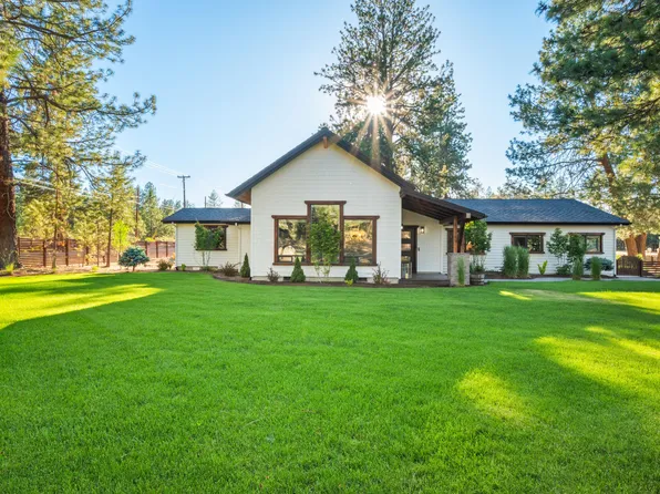 19830 Rocking Horse Rd, Bend, OR 97702
