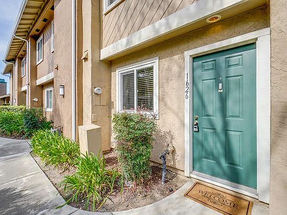 3rd image of 1626 Seacreek Way