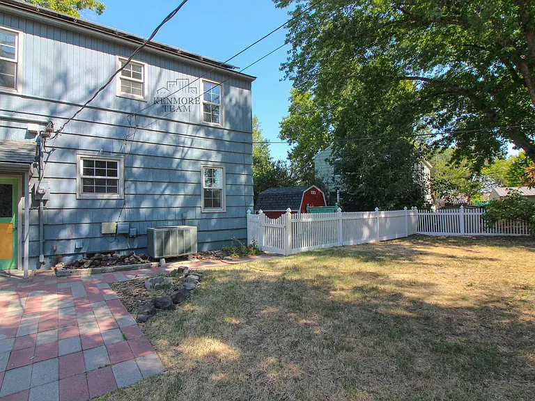 1310 Haupt Ave — Photo 17