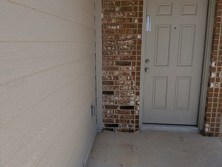 10709 Aqueduct Crk — Photo 5