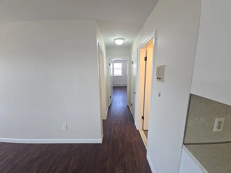 567 Main St #3 — Photo 7