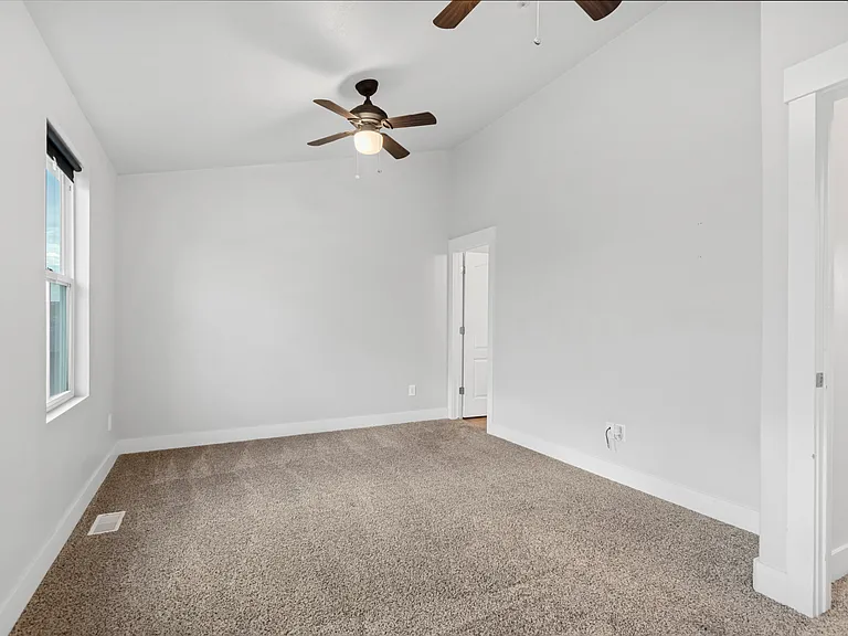 10634 S Topview Rd — Photo 22