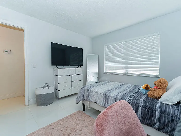 1242 SW Parma Ave — Photo 47