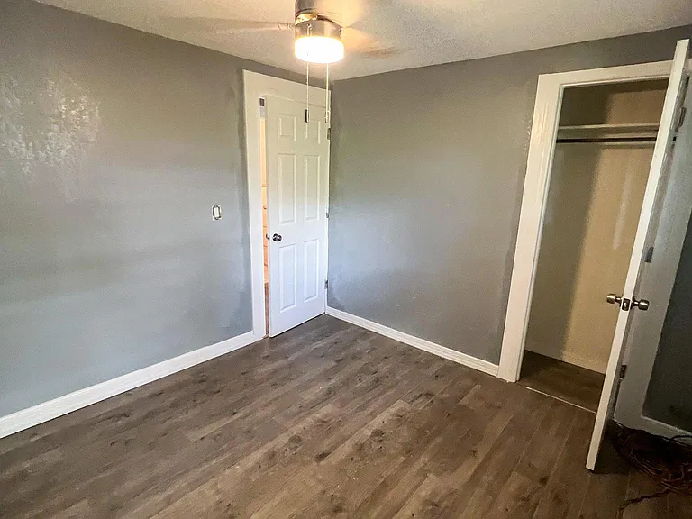 1109 Grant St #1/2 — Photo 13