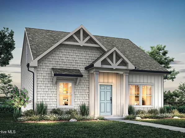 703 N Thompson Street #103, Whiteville, NC 28472