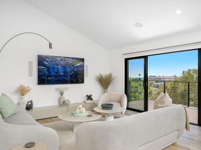 34031 Mazo Dr — Photo 9