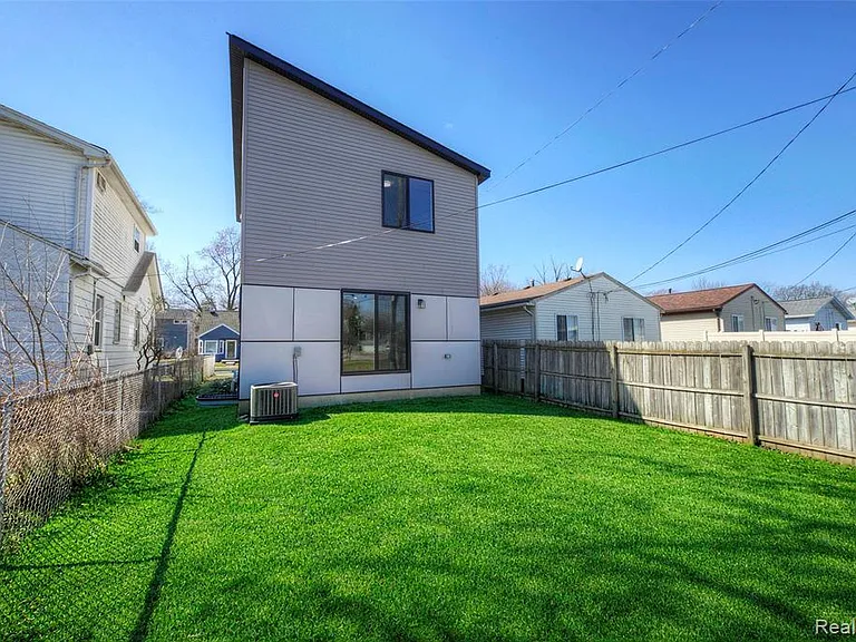 2808 Goodrich St — Photo 25