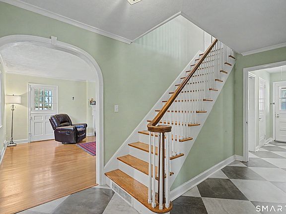 2nd image of 60 Briarcliff Road