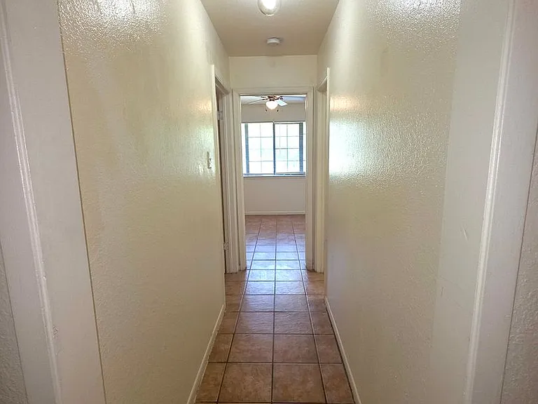 1705 Taylor St — Photo 11