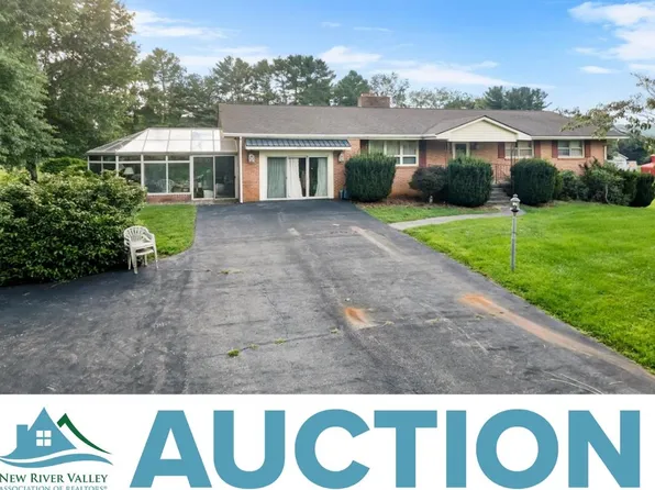 3471 Marsh Rd, Blacksburg, VA 24060