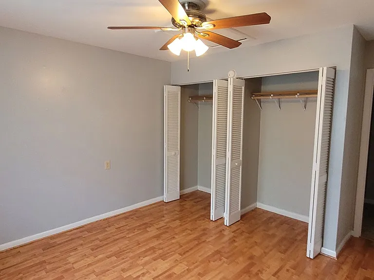 523 Meadowview Dr #D306 — Photo 15