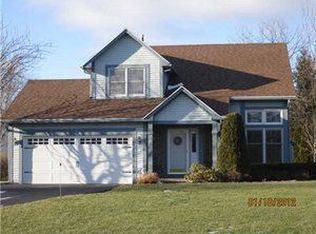 5 Holly Cir, Spencerport, NY 14559