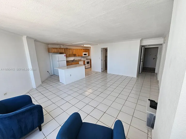 7135 Collins Ave #1821 — Photo 12