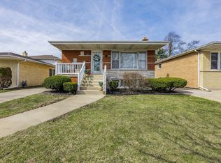 9220 S Avers Ave, Evergreen Park, IL 60805