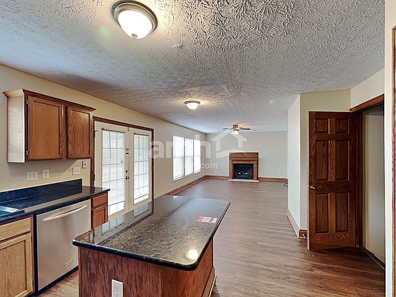 4th image of 5480 Oakwynne Ave