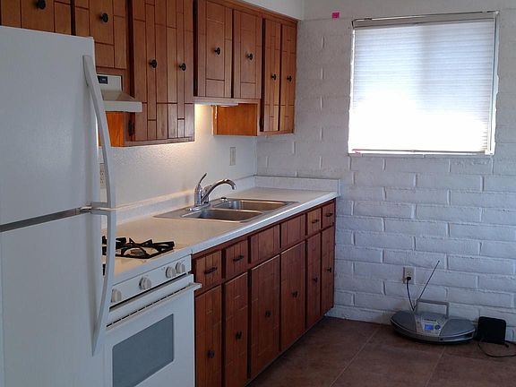 2nd image of 2826 N Sparkman Blvd #6
