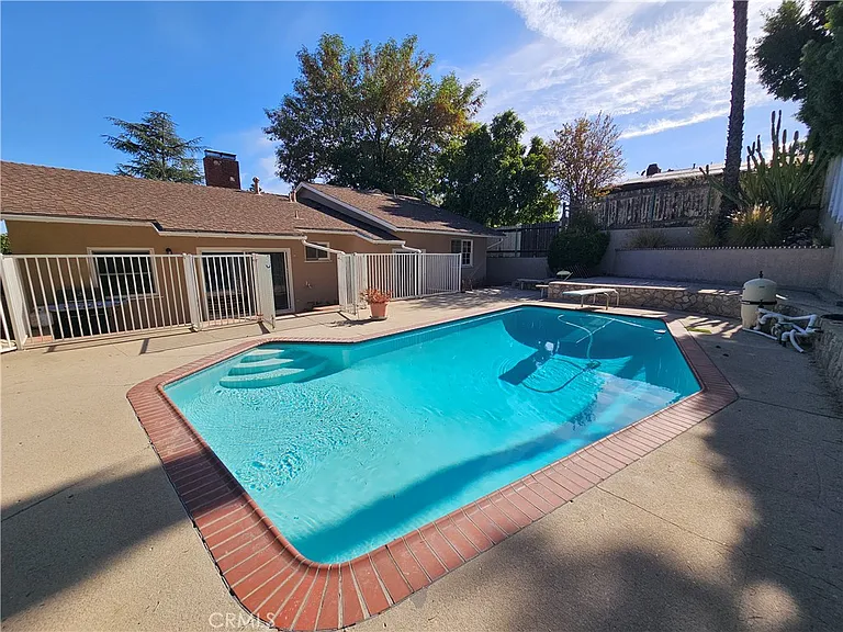 4642 Briggs Ave — Photo 31