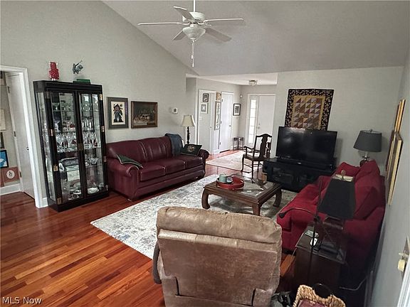 5th image of 1556 Pimlico Dr #15