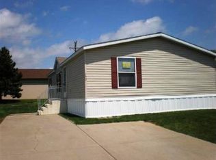 143 Monet Ave, White Lake, MI 48383