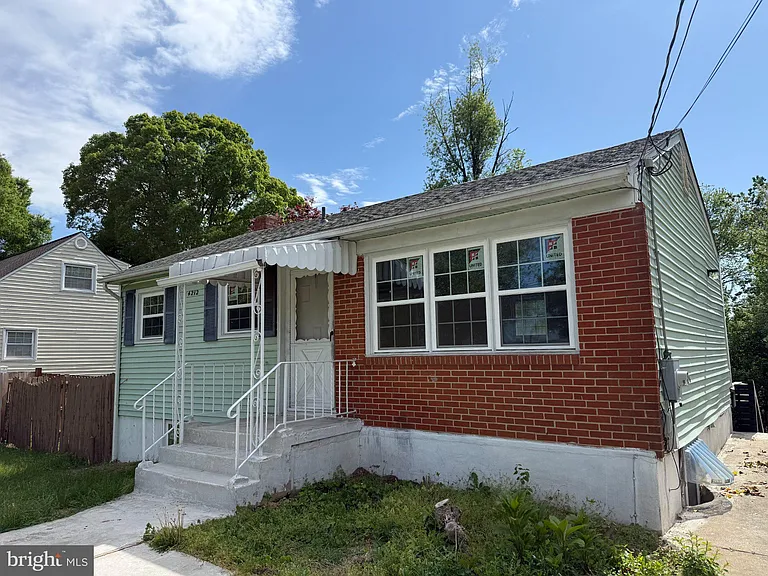 14212 Fisher Ave — Photo 18