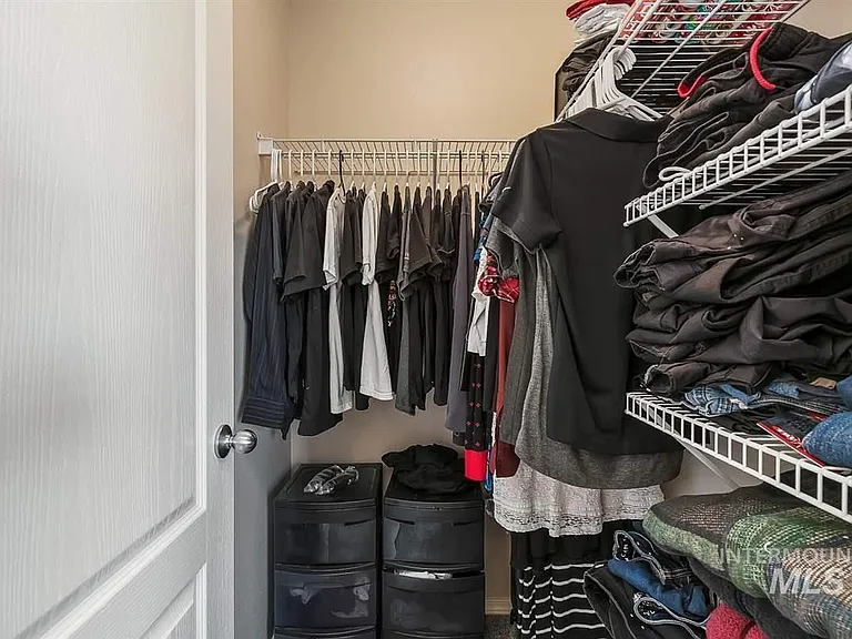 9713 W Shelborne Dr — Photo 25