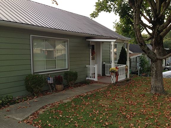 2nd image of 2125 High St